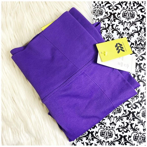 NWT All in Motion : size XL : purple high waist 6” seamless core workout shorts - Picture 2 of 15